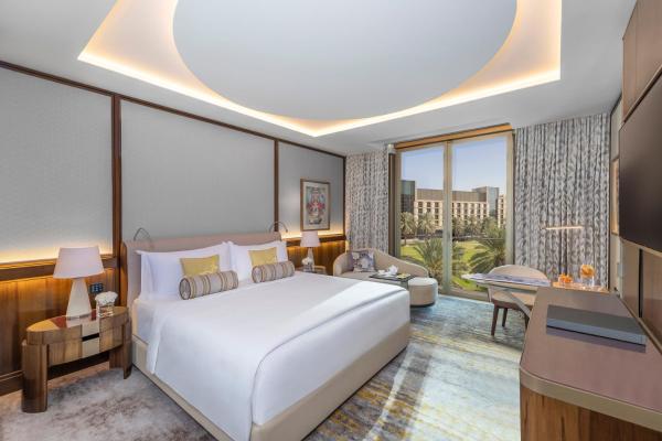 Premier Deluxe Suite