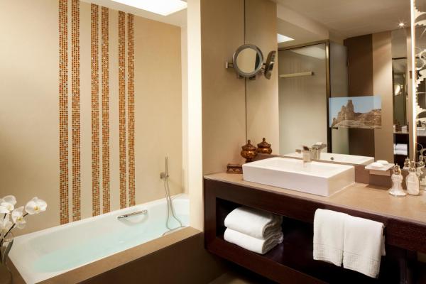 Room image 2